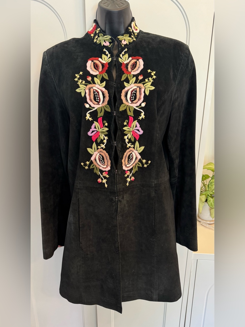 Margaret Godfrey 14 Black Suede Leather Embroidered Floral Long Jacket Coat